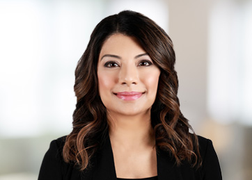 Saba Naqvi, BA JD, practices as a BC and California lawyer, in 2021 heads BDO immigration services, based in Vancouver, BC also speaks आव्रजन